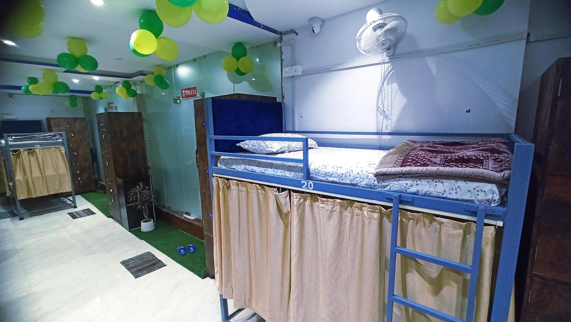 Laxmi Dormitory Vrindāvan Esterno foto