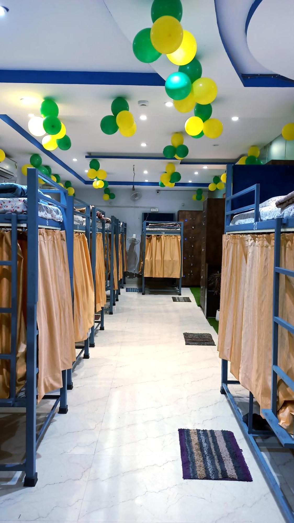 Laxmi Dormitory Vrindāvan Esterno foto